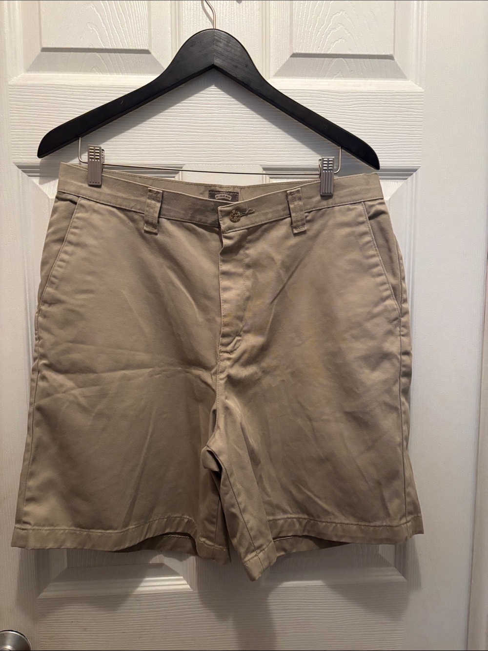 Riders by Lee Men's Tan Flat Front Shorts